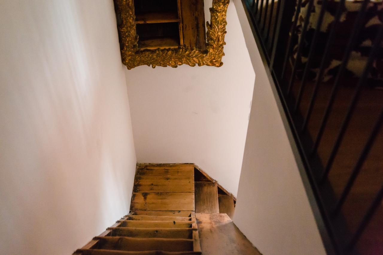 Historical And Luxury Apartment Bologna Exterior photo